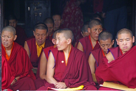 monniken bij Swayambhunath